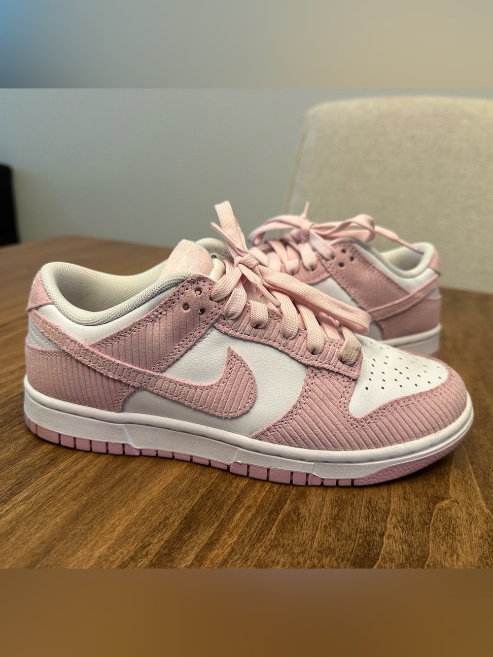 Nike Low-Top Sneakers in Pink and White Corduroy